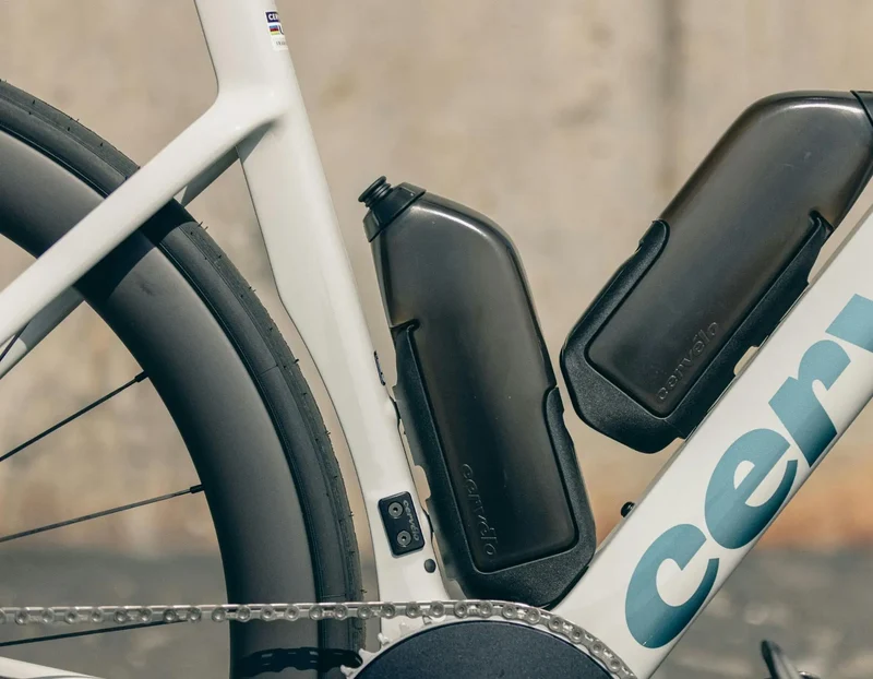 Cervelo Aero-Trinkflasche inklusive Aero-Flaschenhalter | Aero Bottle Cage