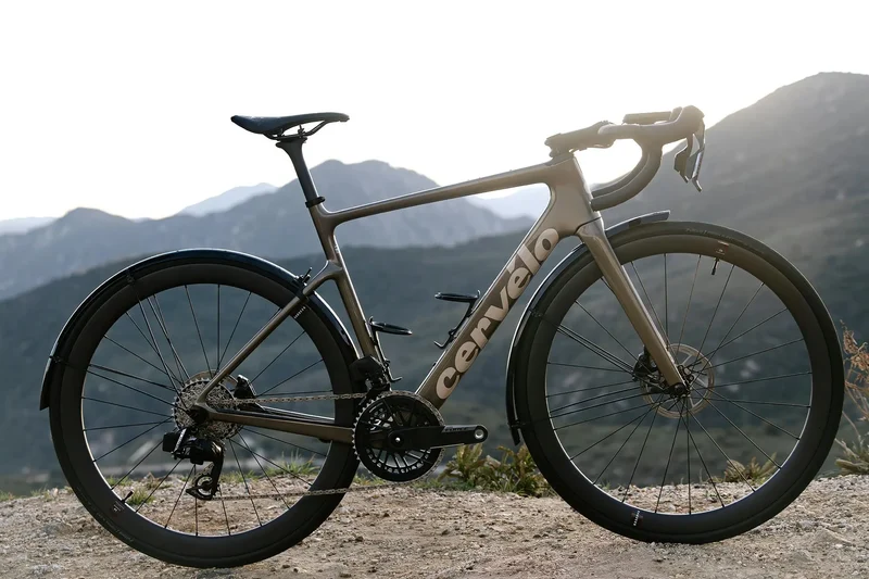 Cervelo Caledonia 2026 | Rennrad Carbon | Sram Force E1 AXS 2x12