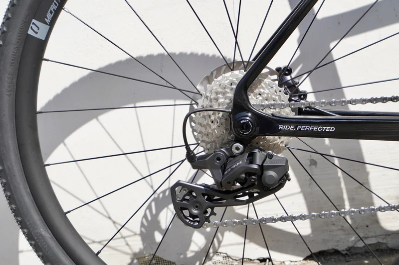 Basso Palta III | Gravel Bike Carbon | Shimano GRX 2x12