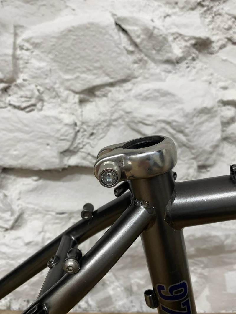 Singletrack ZX 970 grau