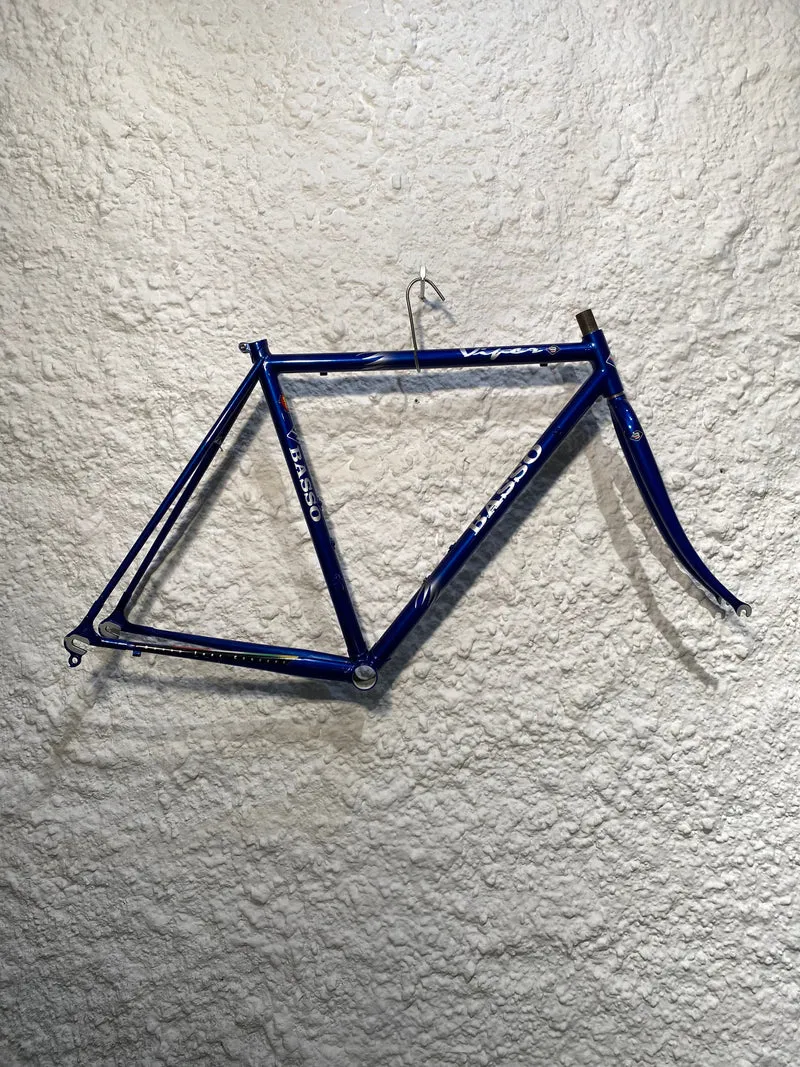 Viper frame blue with silver flames
