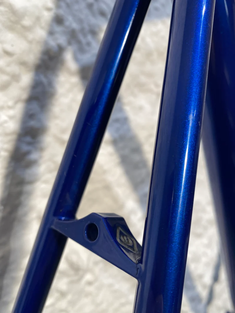 Viper frame blue with silver flames