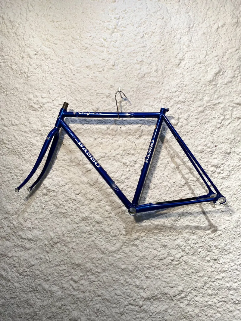 Viper frame blue with silver flames