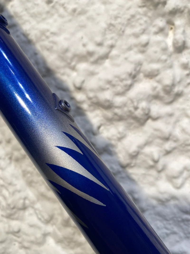 Viper frame blue with silver flames