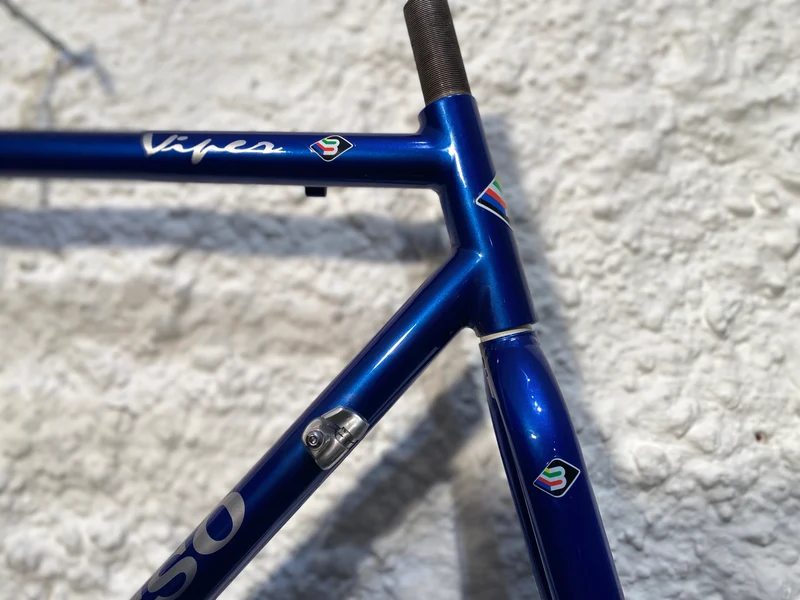 Viper frame blue with silver flames