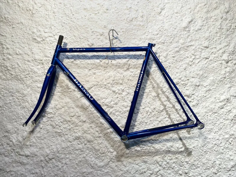 Viper frame blue with silver flames