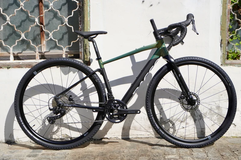 Basso Tera Night Leaf | Shimano GRX 2x12 | Gravel Bike
