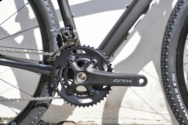 Basso Tera Night Leaf | Shimano GRX 2x12 | Gravel Bike