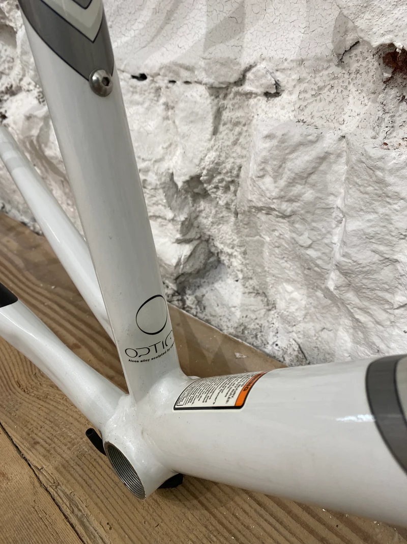 Optimo R1000 frameset CAAD 7
