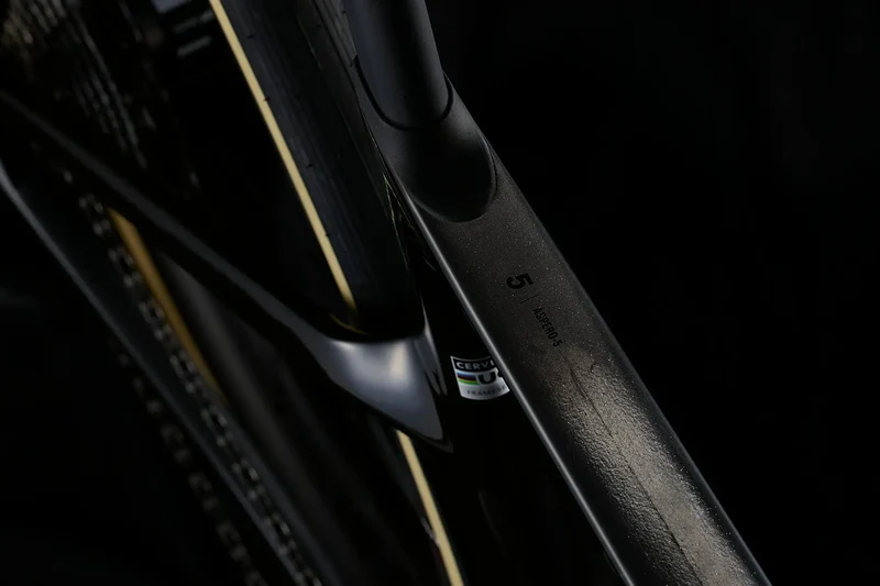 Cervelo Aspero-5 | SRAM Force E1
