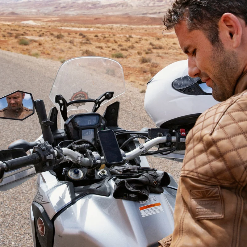 Motorcycle Bar Mount | Non-Charging | Locking v1 | PD Certified