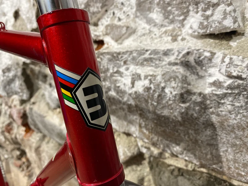 Basso Gap Frameset in red