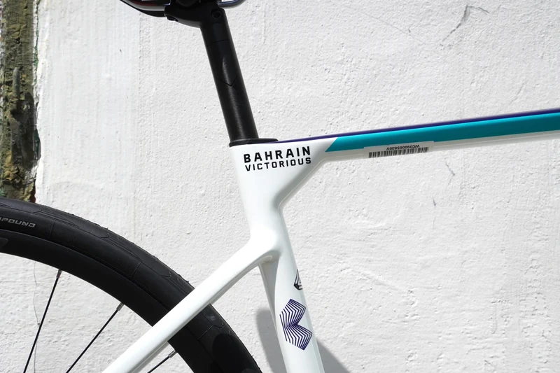 Scultura 6000 105 Di2 BAHRAIN VICTORIOUS Team Edition