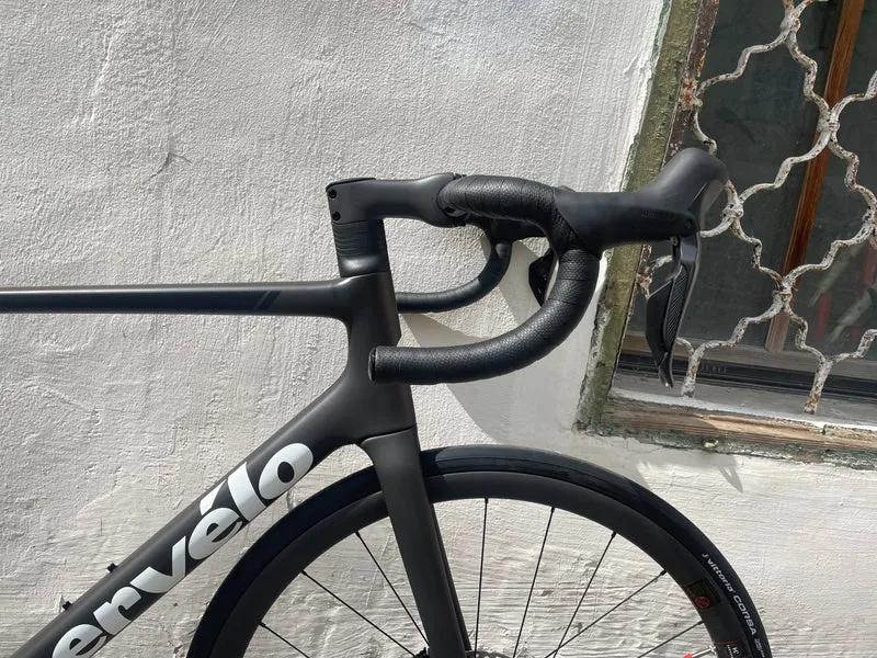 R5 Five Black Ultegra Di2