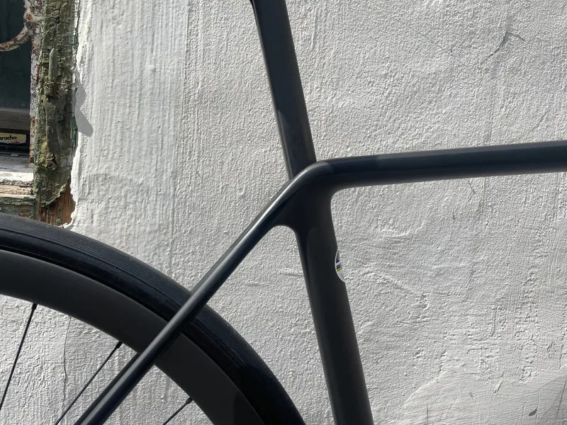R5 Five Black Ultegra Di2