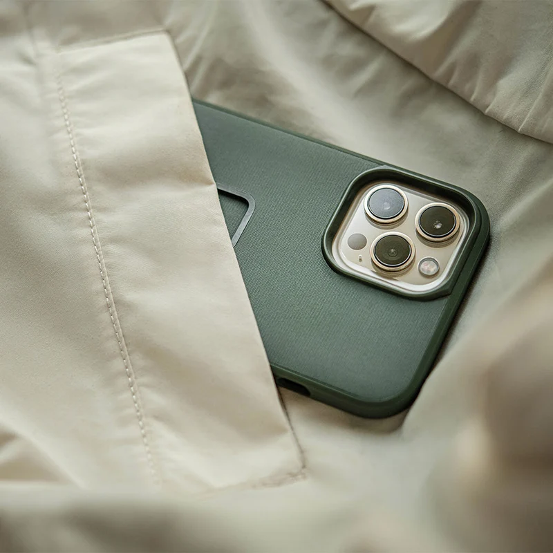 SlimLink Loop Case | iPhone 13 | Charcoal