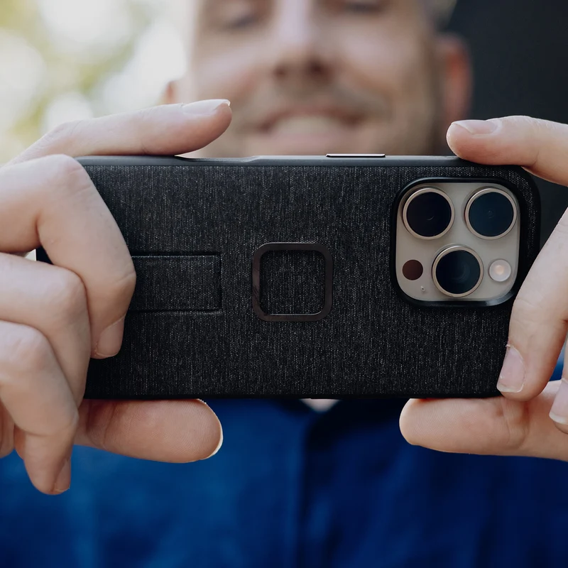 Everyday Loop Case | iPhone 16 Pro | Charcoal | PD Certified