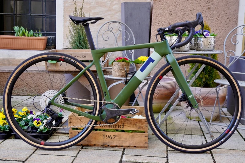 EXPLORO Team Campagnolo Ekar