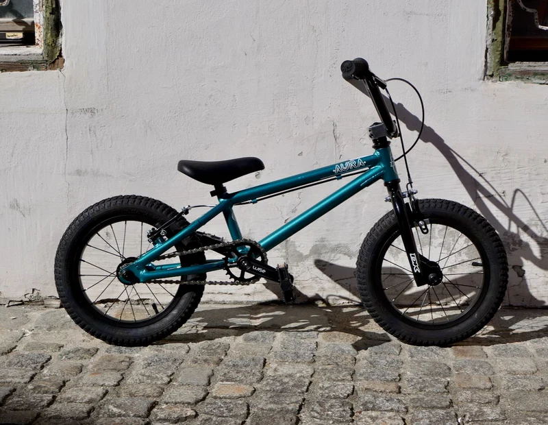 DK Aura in 14" BMX