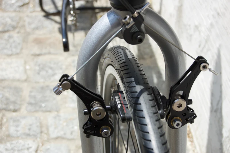 Evergreen and classic bike: Cannondale H800