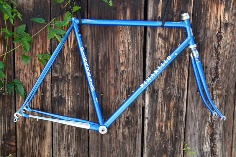 Stelvio blue