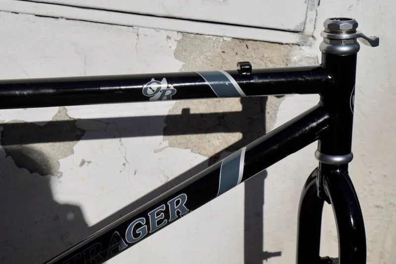 OR privateer frame in black