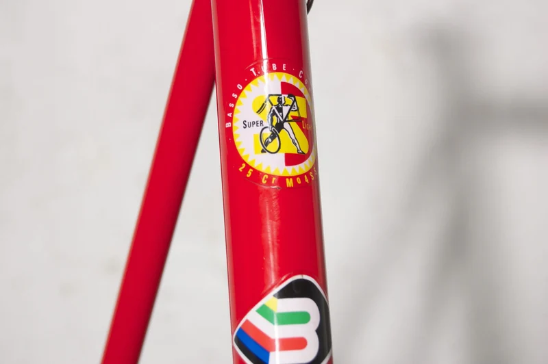 Basso Durango red