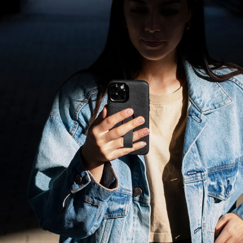 SlimLink Loop Case | iPhone 14 | Charcoal