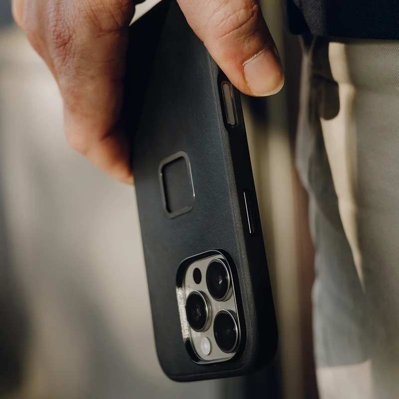 SlimLink Case | iPhone 16 Pro Black