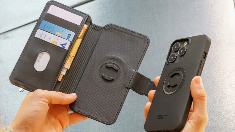SP Connect Magnetic Flip Cover SPC+