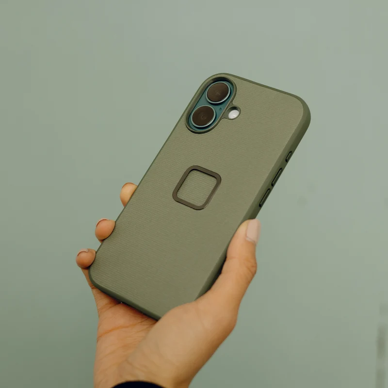 SlimLink Case | iPhone 16 Sage