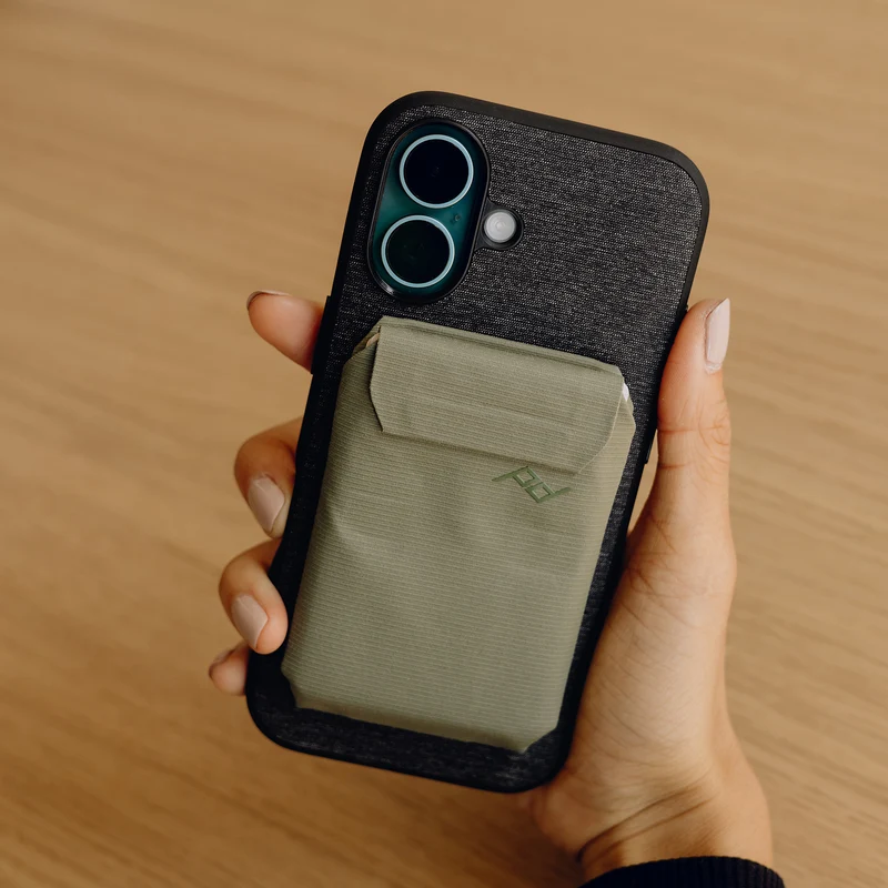 SlimLink Case | iPhone 16 Sage
