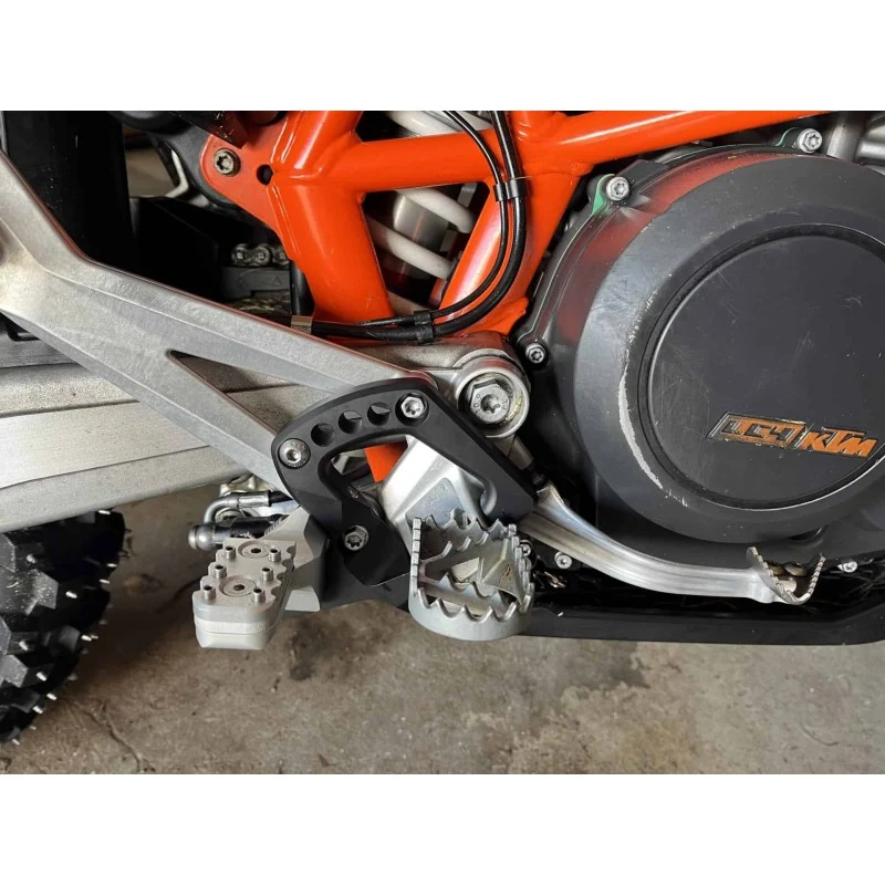 Twinpegs KTM 690 kit