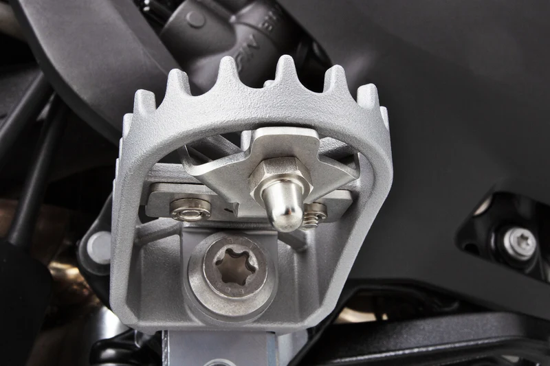 Wunderlich lean angle indicators for the original Enduro footrests R 1300 GS