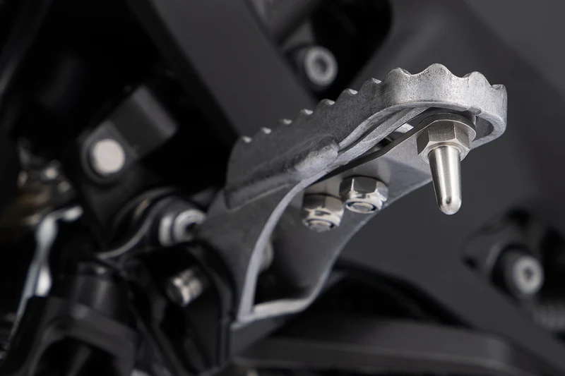 Wunderlich lean angle indicators for the original footrests R 1300 GS