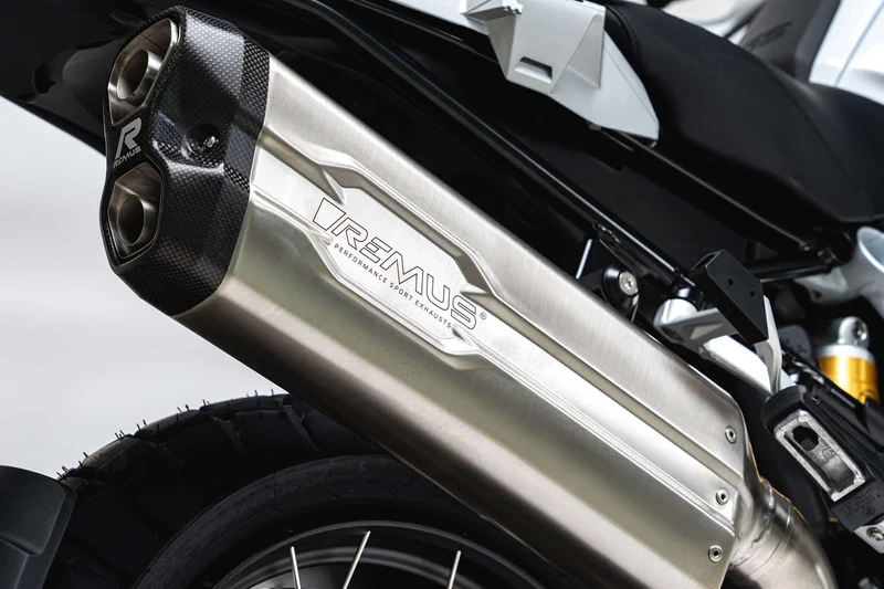 REMUS Slip on rear silencer REMUS 8 2.0