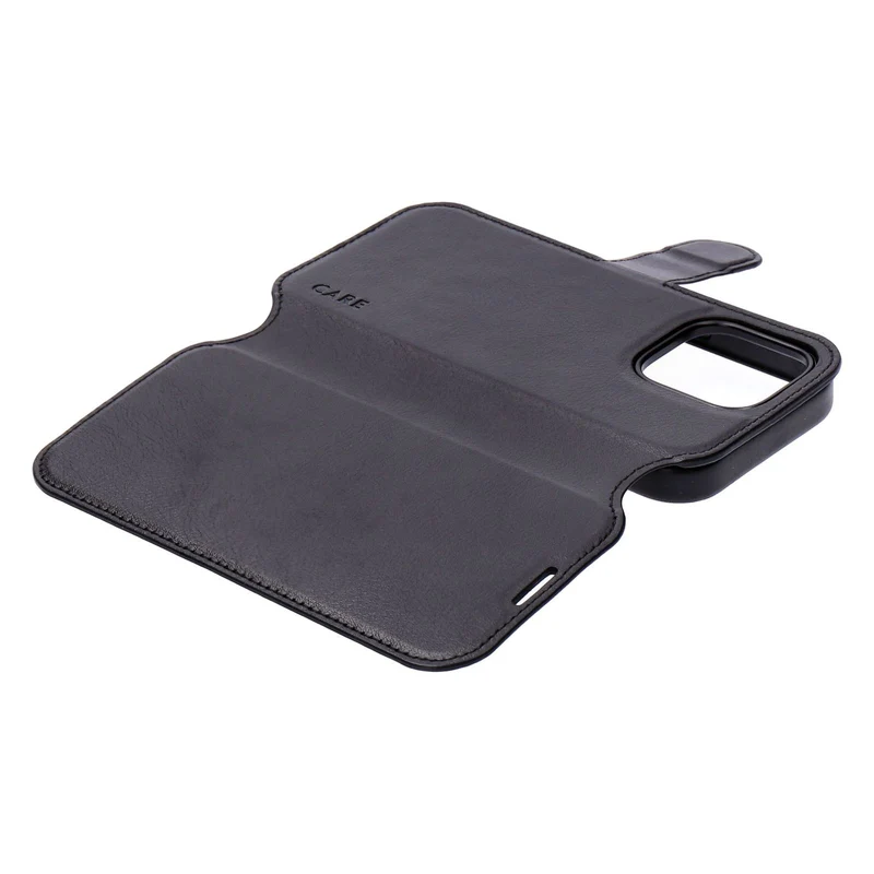CARE by Panzerglass Tango 2-in-1 Wallet Case schwarz passend für Apple iPhone 16 Pro