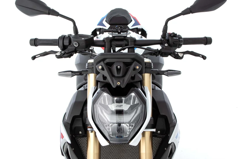 Bracket for the MARATHON & SPORT windshield