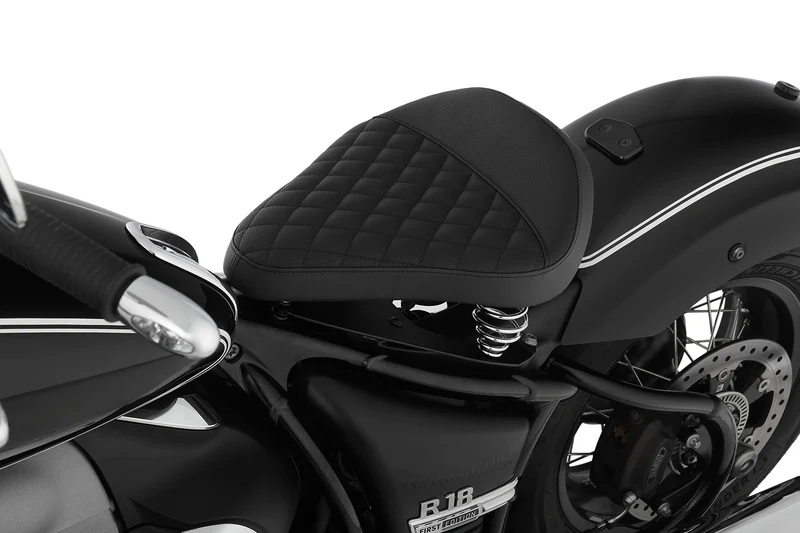Wunderlich Swinging Saddle RockBob with original tail