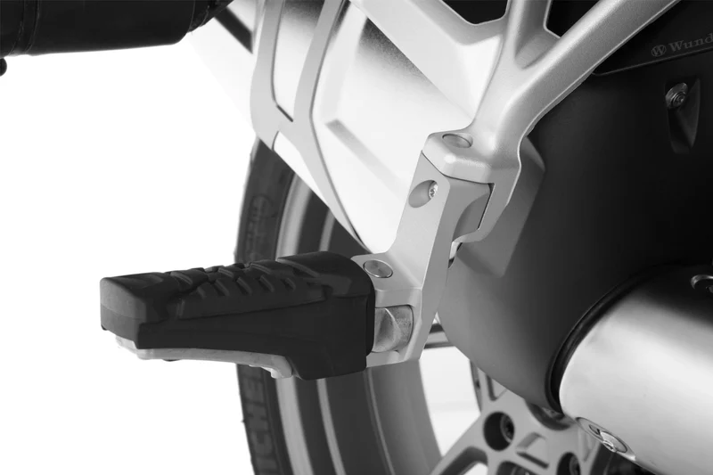 Wunderlich passenger footrest lowering kit