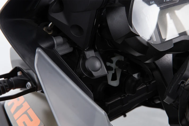 Socket holder