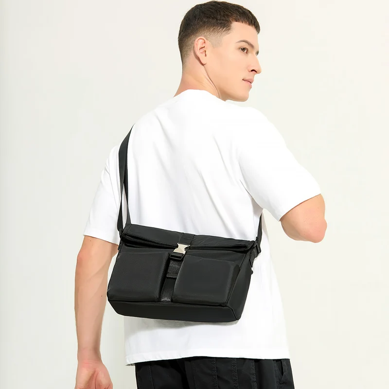 Vielseitige Crossover-Tasche mit Doppelfach Skanto