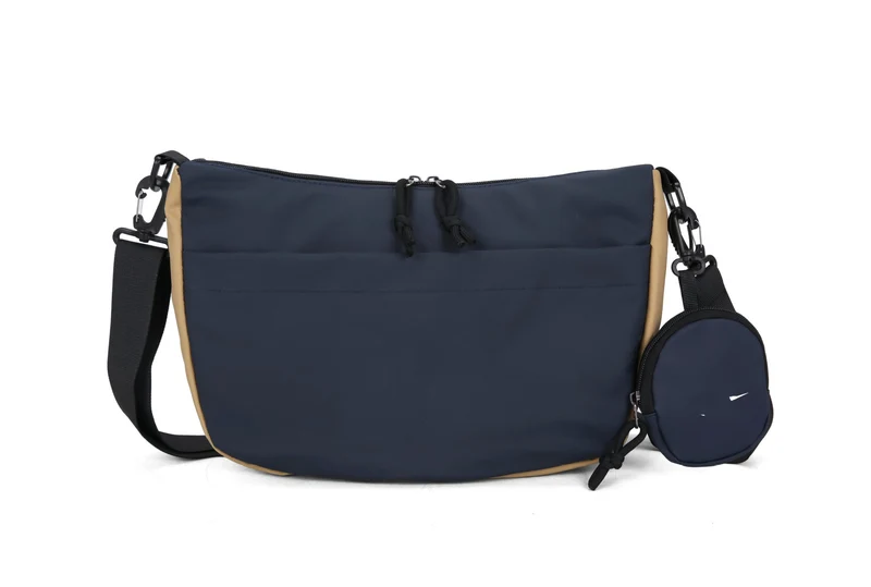 Praktische Umhängetasche mit zusätzlichen Taschen Skanto