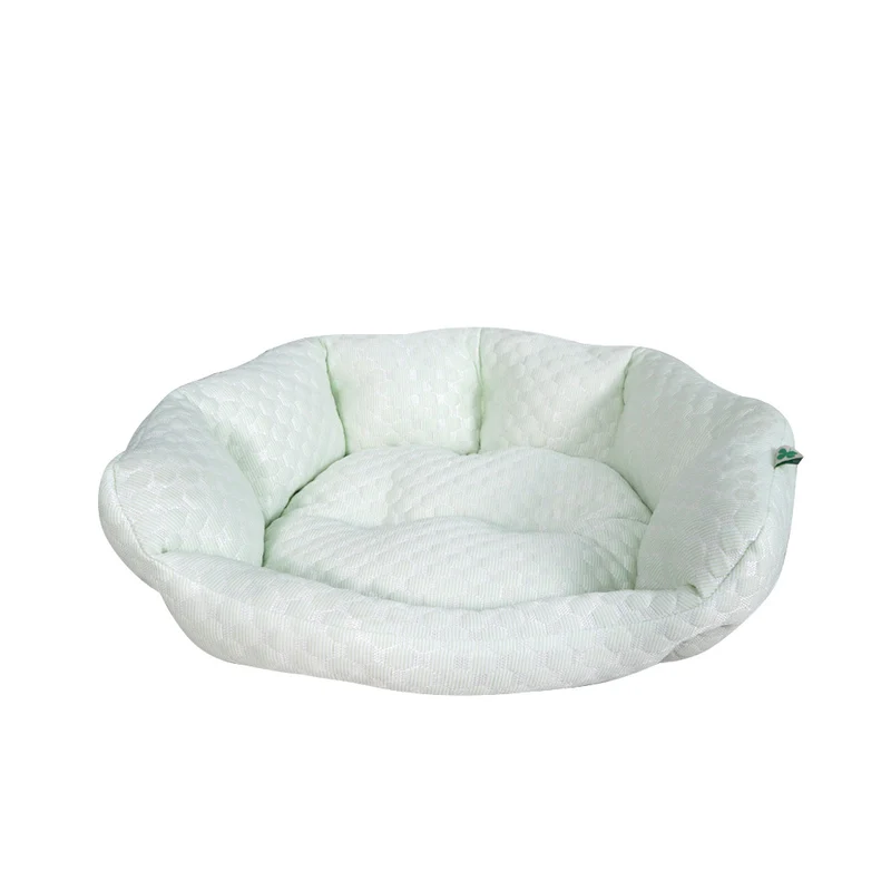 Luxuriöses, gestepptes Hundebett