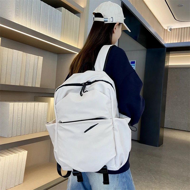 Moderner City-Rucksack mit praktischem Stauraum Skanto