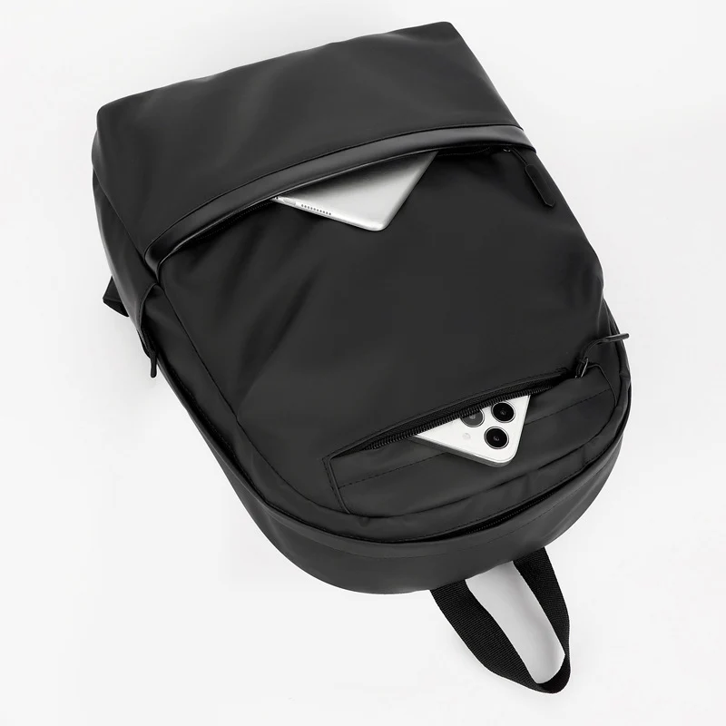 Stilvoller Laptop-Rucksack mit Schutztaschen Skanto