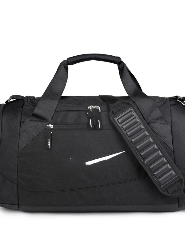 Robuste Sport-Reisetasche mit innovativer Aufbewahrungslösung Skanto