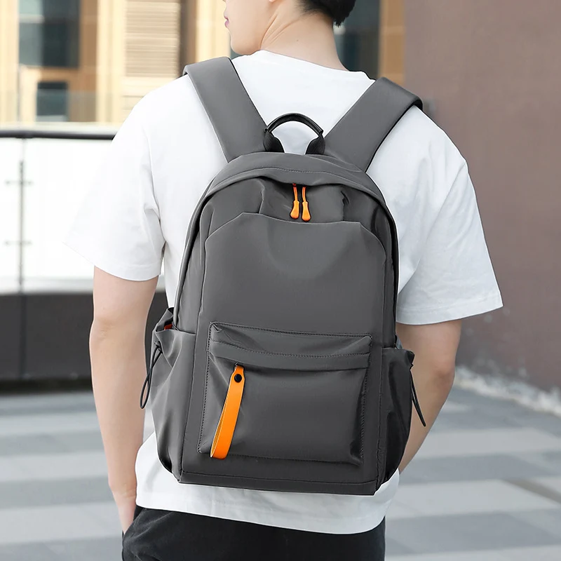 Strapazierfähiger und stilvoller Laptop-Rucksack mit praktischem Organizer Skanto