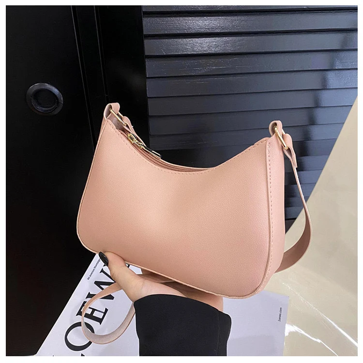Elegante Handtasche im Wellendesign Skanto