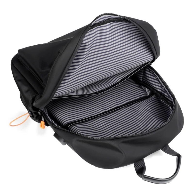 Moderner Rucksack mit ergonomischem Design und mehreren Fächern Skanto